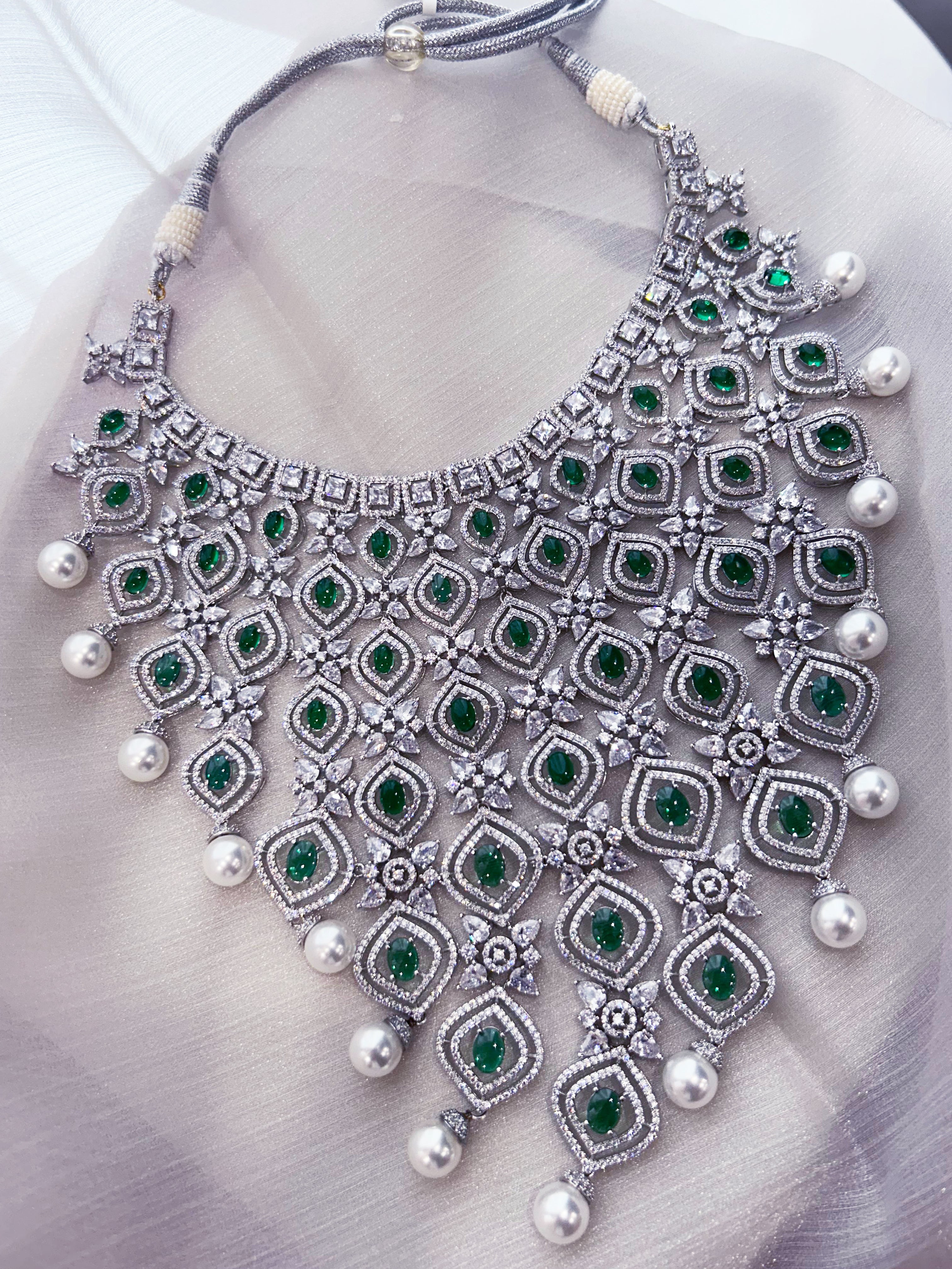 Arpita Necklace Set