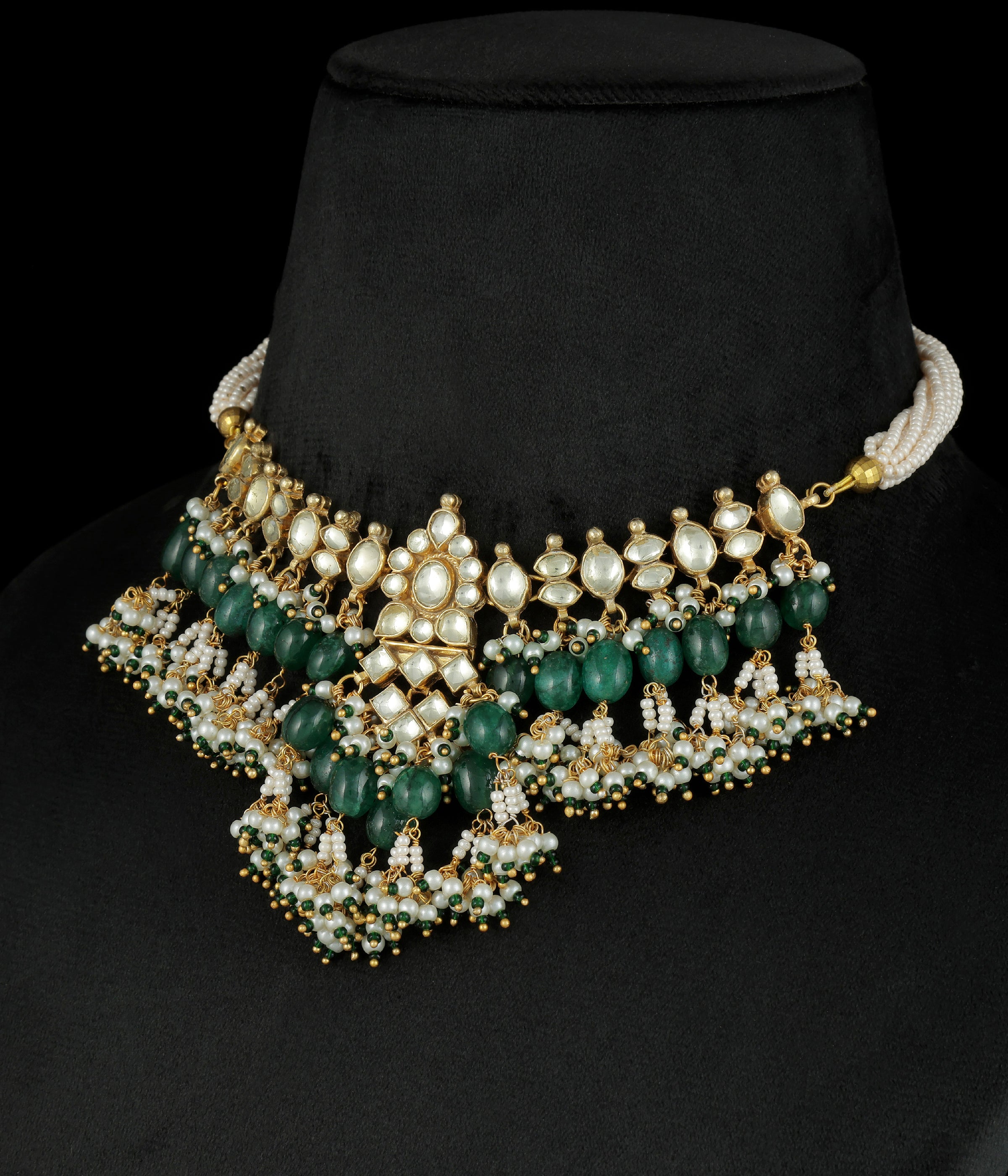 Basanti Necklace Set