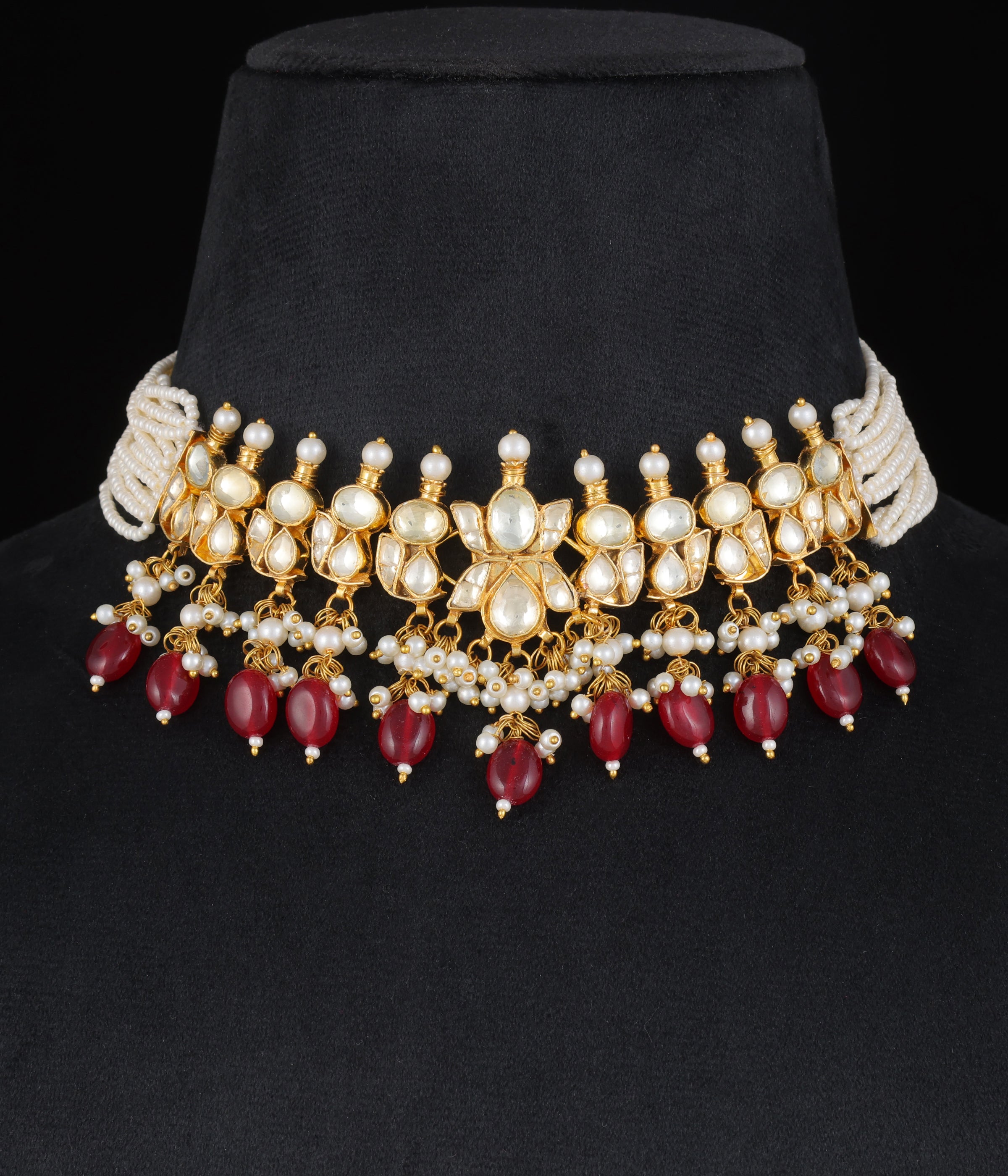 Aditi necklace set