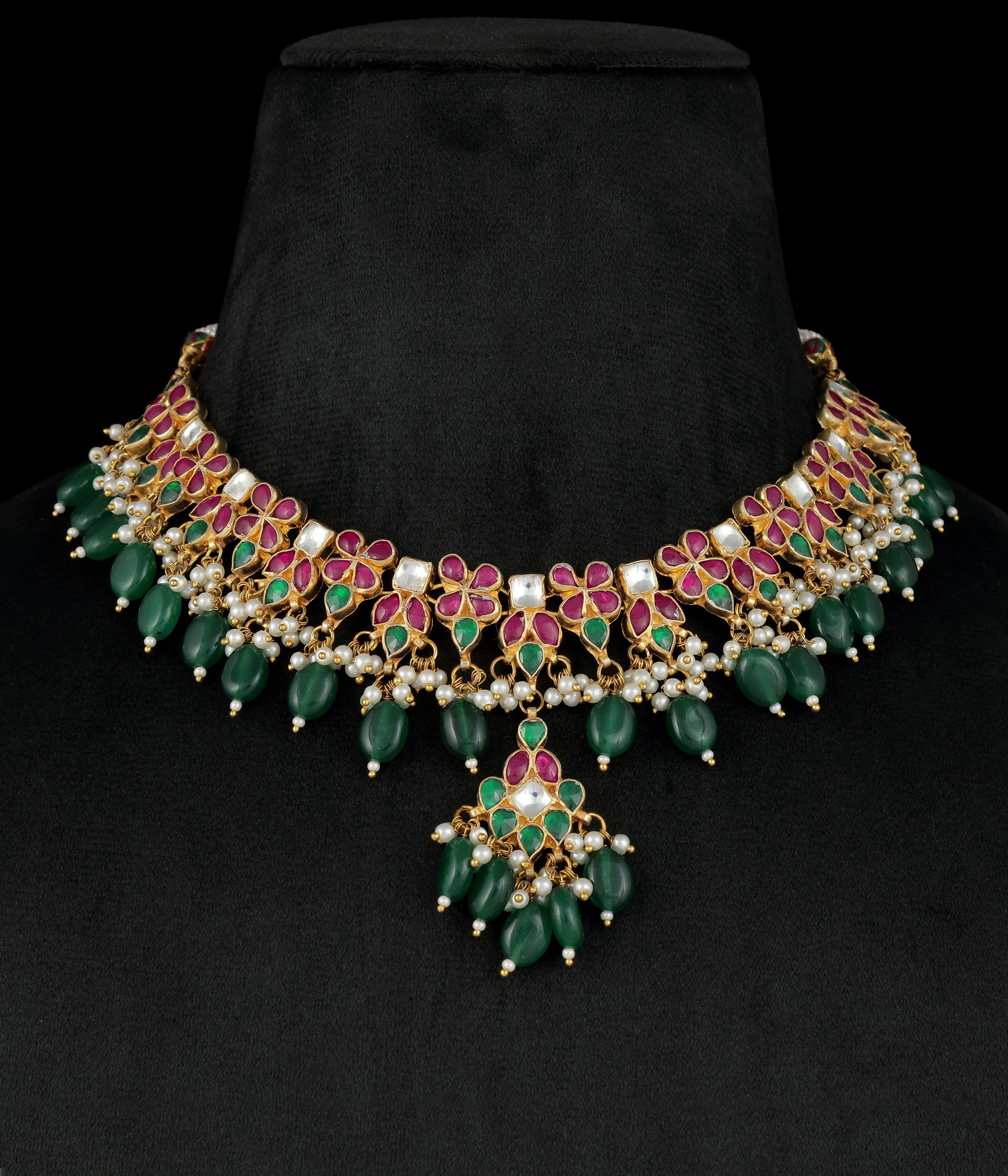 Dharini necklace set