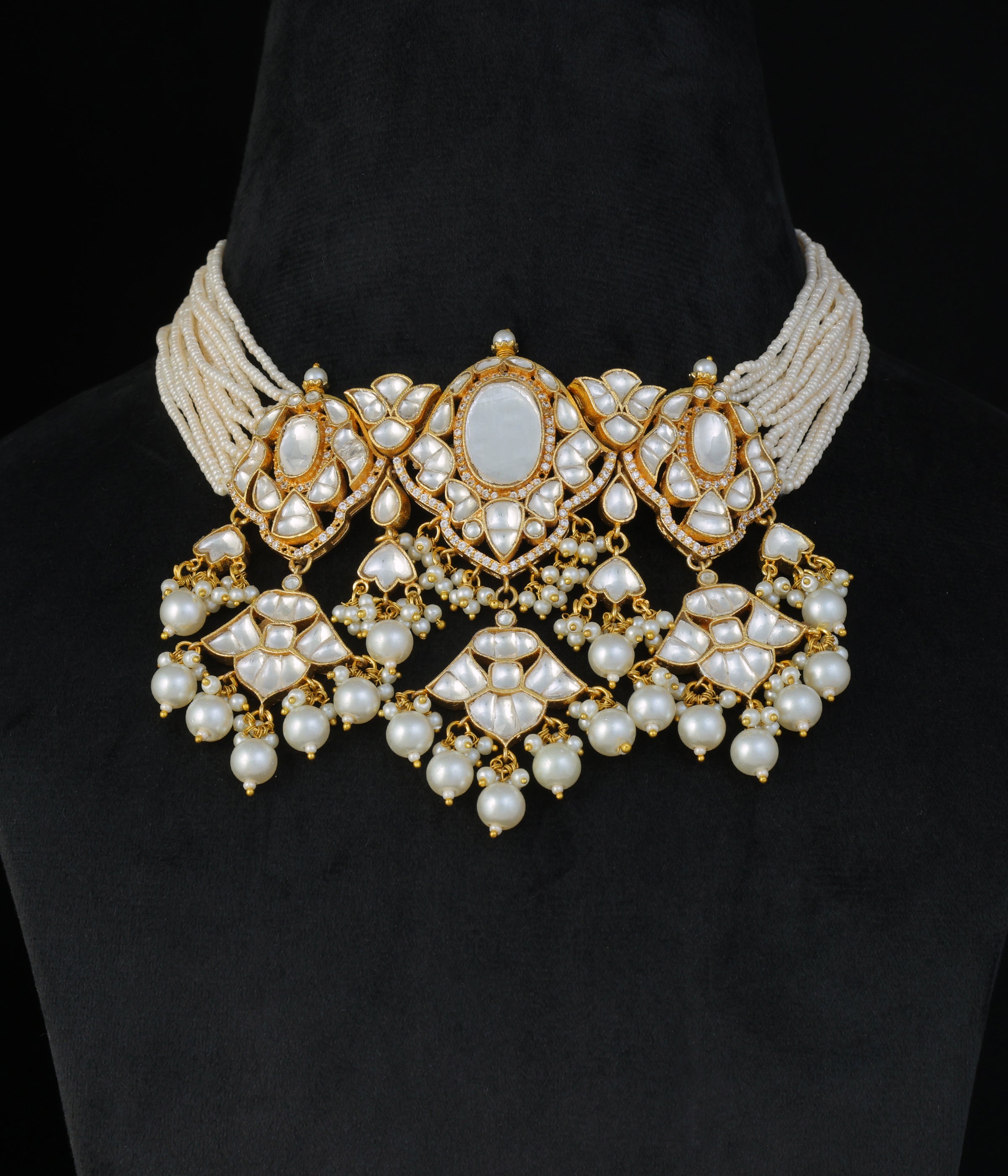 Aadhya Necklace Set