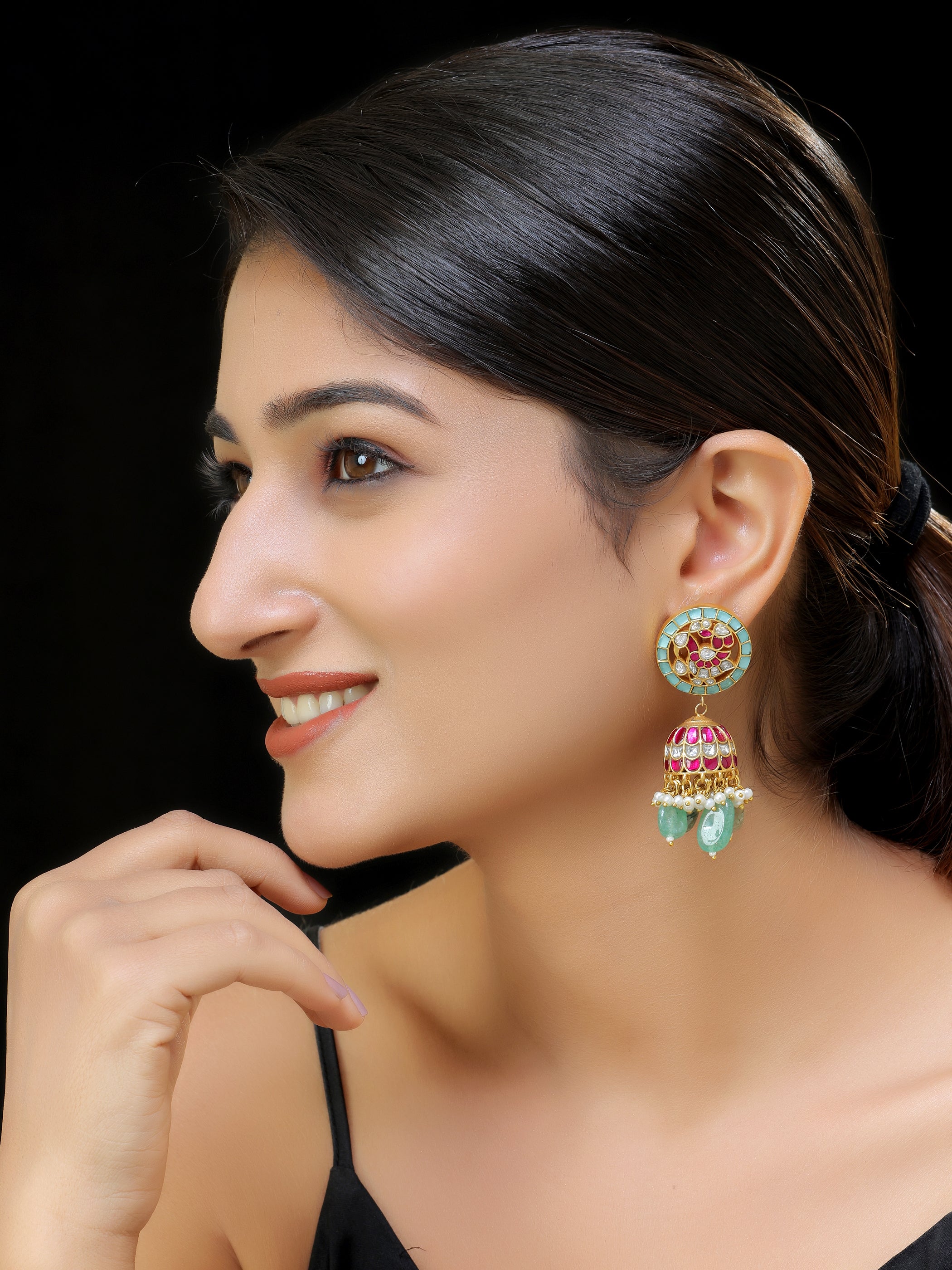 Aarika jhumki