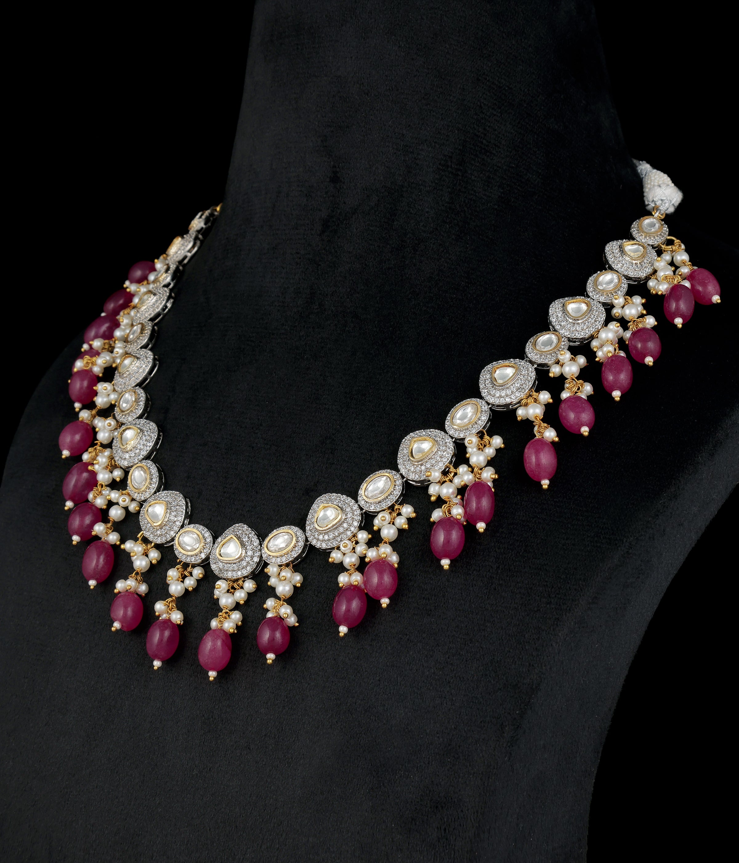 Divija Necklace set