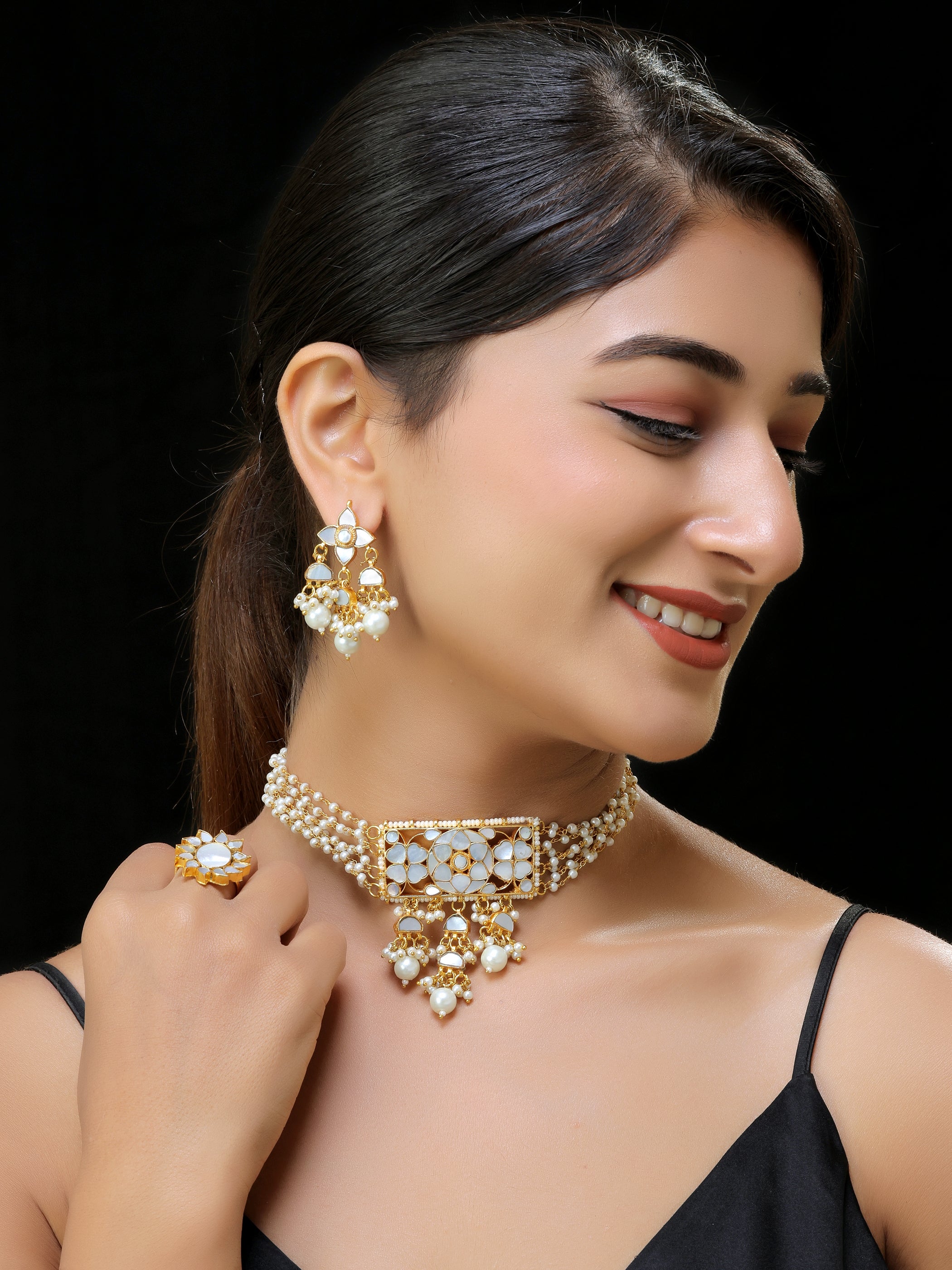 Kashvi choker set