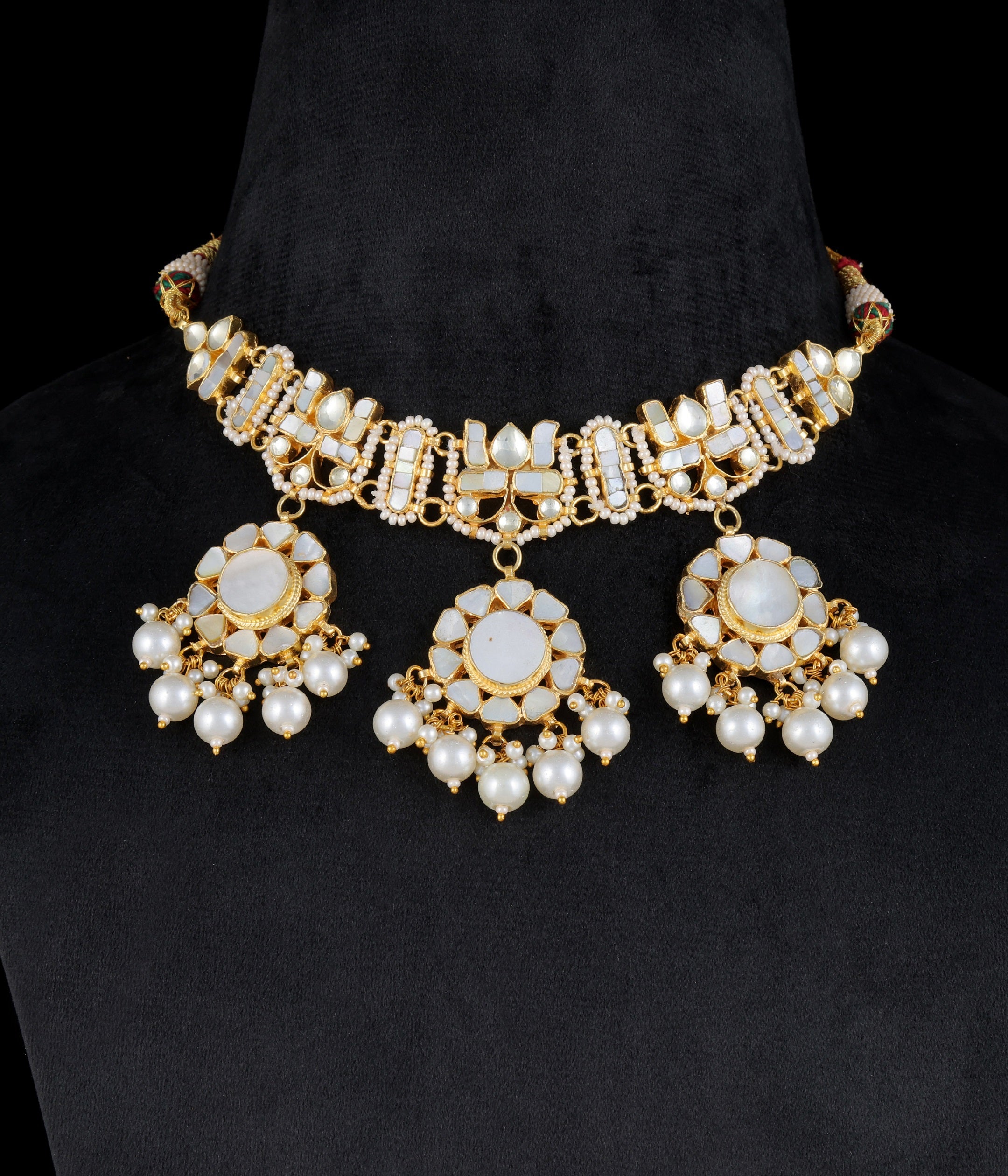 Charisha necklace set