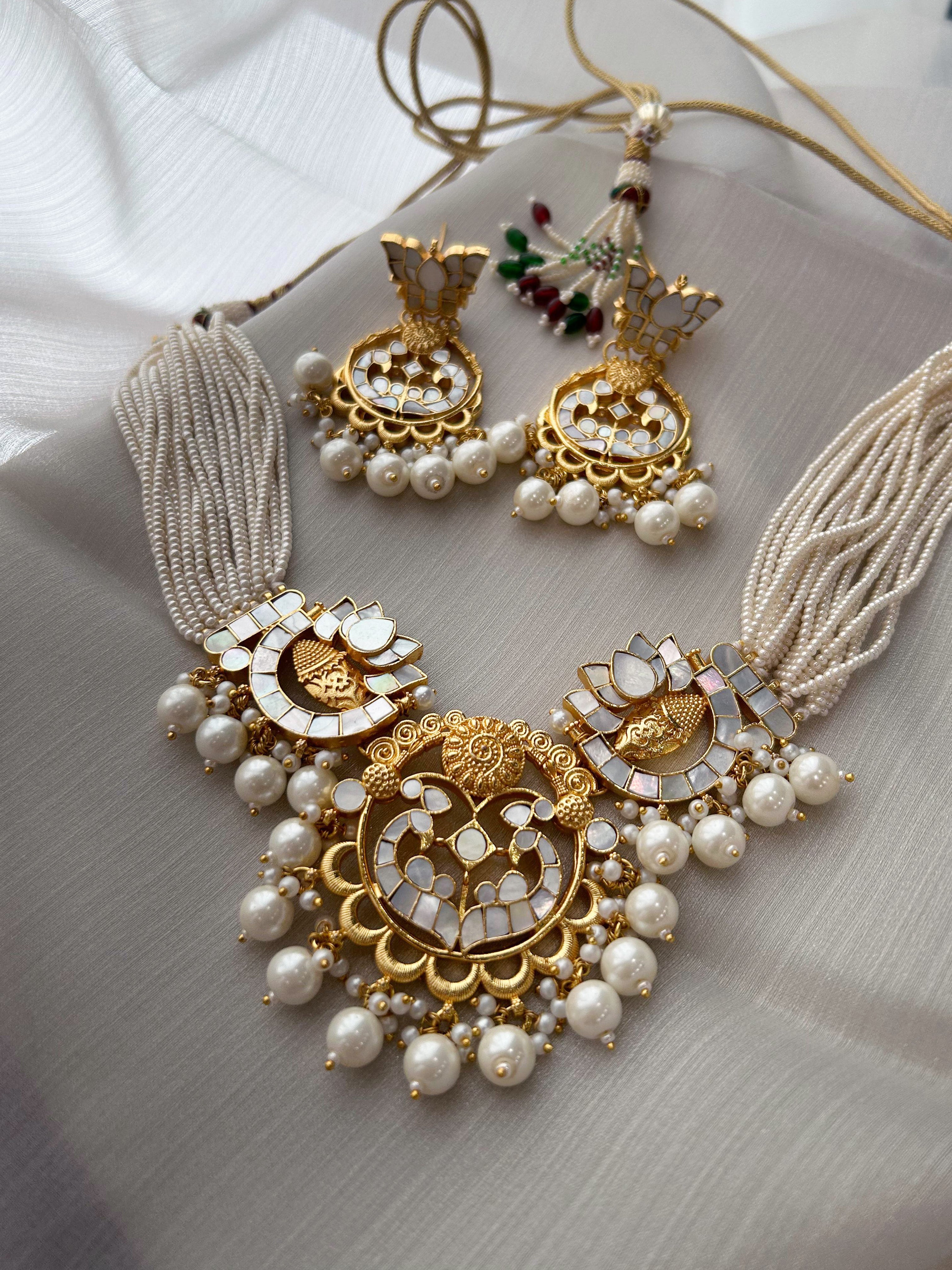 Pranvi Necklace set